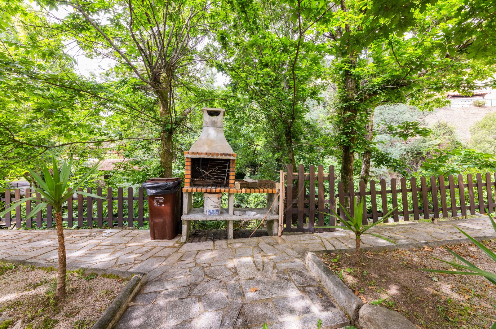 Apartamento T3 para Venda em Vilar da Veiga, Terras de Bouro, Braga - Área envolvente (Imagem 36)