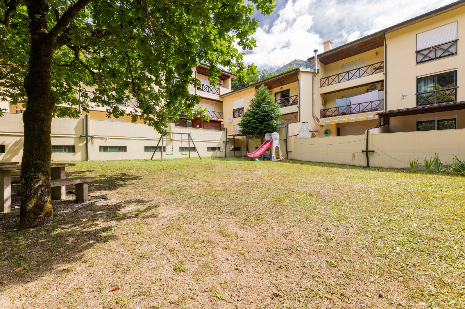 Apartamento T3 para Venda em Vilar da Veiga, Terras de Bouro, Braga - Área envolvente (Imagem 37)