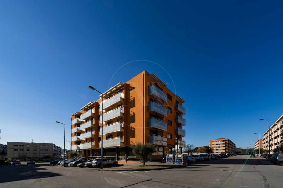 Loja para Venda em Ferreiros e Gondizalves