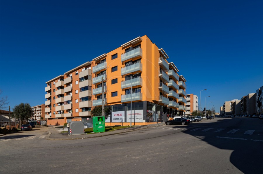 Loja para Venda em Ferreiros e Gondizalves