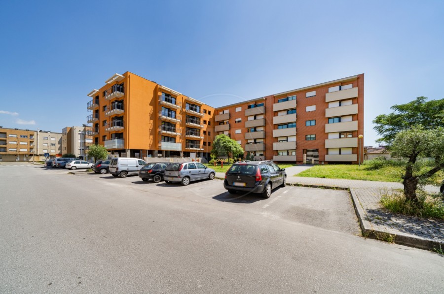 Apartamento T3 para Venda em Ferreiros e Gondizalves, Braga, Braga - Fachada (Imagem 1)