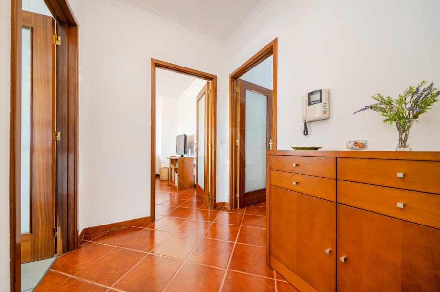 Apartamento T2 para Venda em Real, Dume e Semelhe, Braga, Braga - Hall de entrada (Imagem 1)