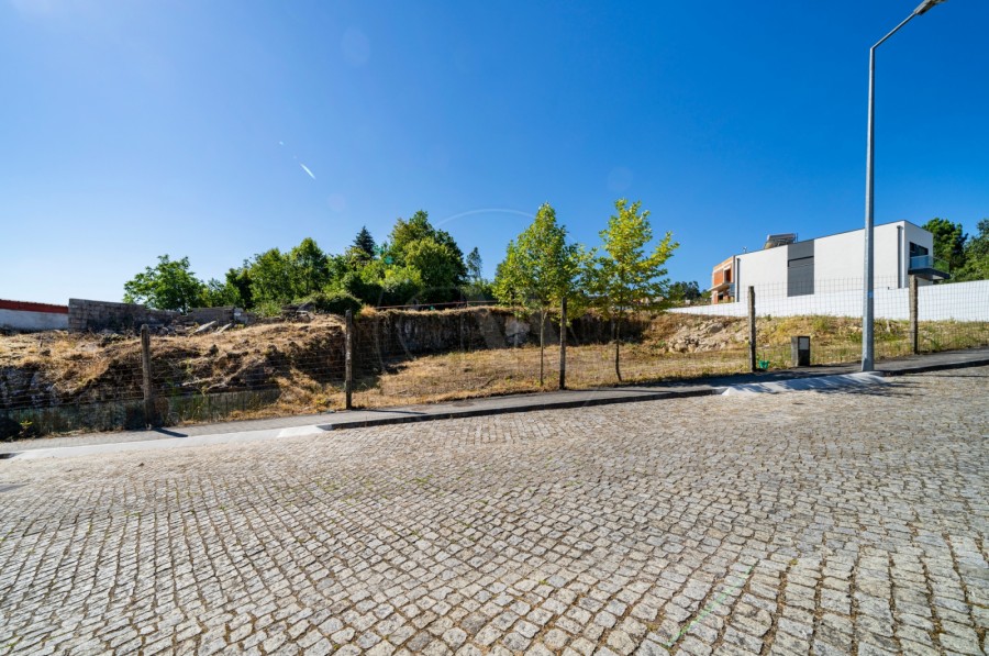 Terreno Urbano para Venda em Real, Dume e Semelhe, Braga, Braga