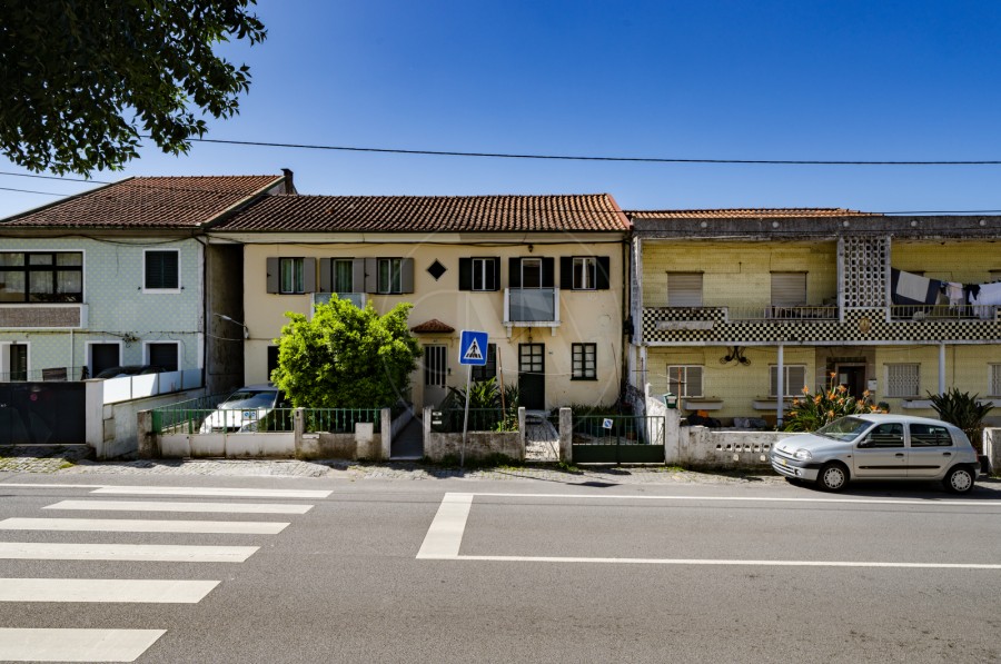 Fachada (Imagem 1)