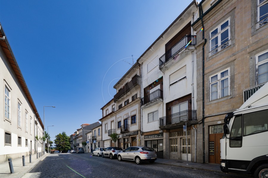 Fachada (Imagem 1)