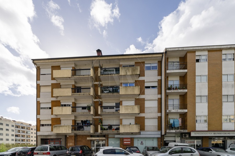 Fachada (Imagem 1)