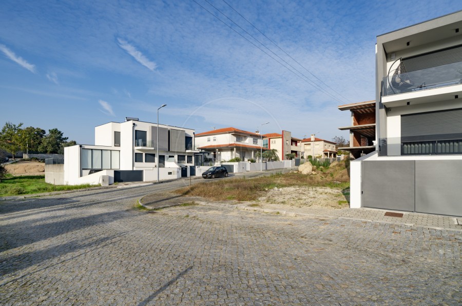 Terreno (Imagem 9)