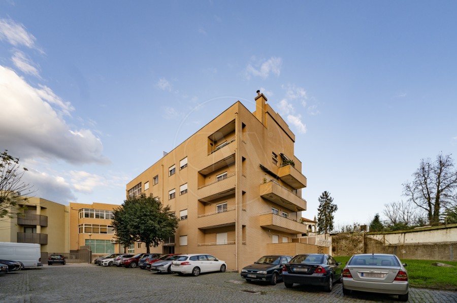 Fachada (Imagem 1)