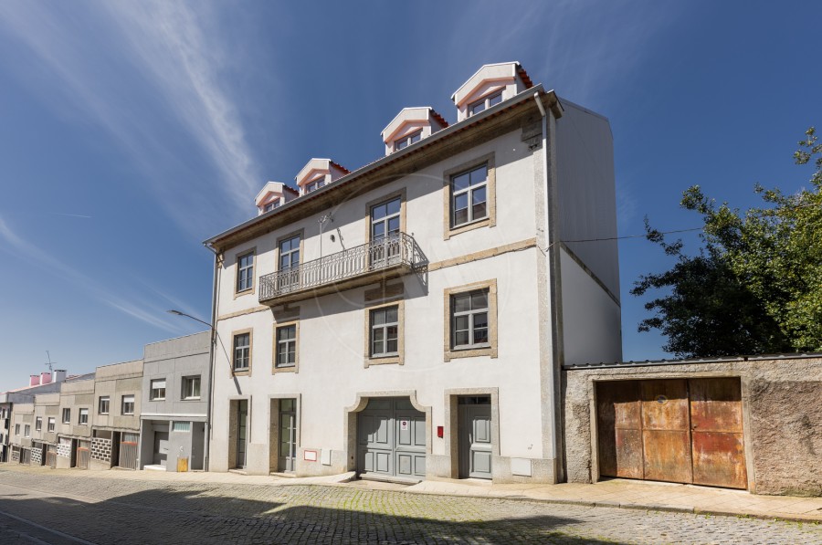 Fachada (Imagem 1)