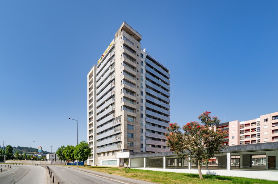 Fachada (Imagem 1)